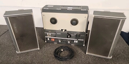 Vintage Sony Reel to Reel Stereo Tape Recorder..