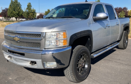 2012 CHEVROLET SILVERADO 1500 - 4X4!