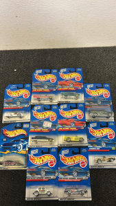 (10) Collectionable Hot Wheels