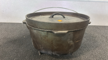 Cast Iton Pot