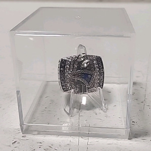 Size 11 New England Patriots &ldquo;Tom Brady&rdquo; Super Bowl 43 Championship Ring Woth Protective Cube