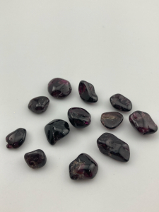 (12) 79.35 ct. Natural Idaho Star Tumbled/Polished Garnets