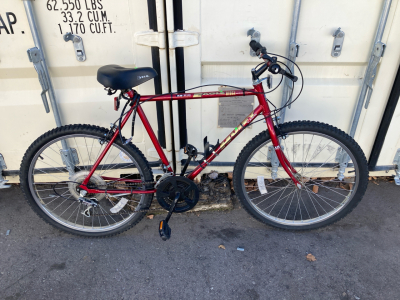 26&rdquo; 18 Speed Red EagleRidge Bike