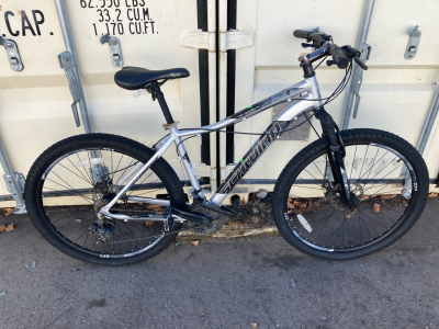 27.5&rdquo; Silver Schwinn 21 Speed Bike