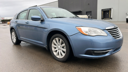 2011 CHRYSLER 200 - 86K MILES!