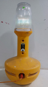 (1) Portable Jobsite Light Heavy Duty - Fully Functional