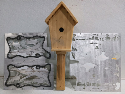 (1) Rustic Outdoor D&eacute;cor Set - (2) Aluminum Mailbox Covers (1) Wooden Birdhouse