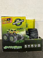 New Bright 4x4 Snake Bite RC - 3