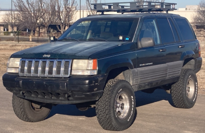 1996 JEEP CHEROKEE - 4X4 - AFTERMARKET STEREO