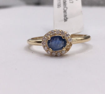 10k Natural Sapphire Gold Ring (Size 7)