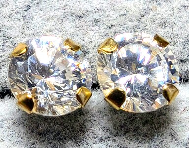 $120 14K Cz 4Mm Earrings