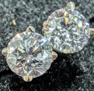 $1075 14K Lab Diamond 0.7Ct Earrings