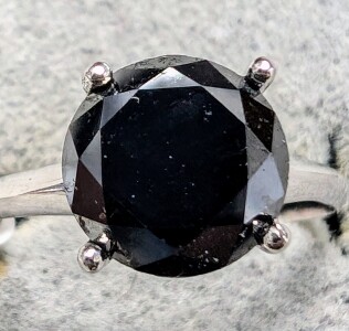 $2400 14K 2.07G Black Diamond 2.5Ct Ring