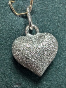 $780 18K 1.26G Pendant