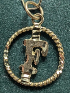 $400 10K 1G Heart Pendant