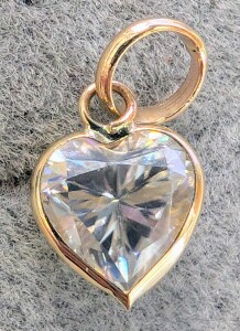 $500 10K Moissanite 1Ct Pendant