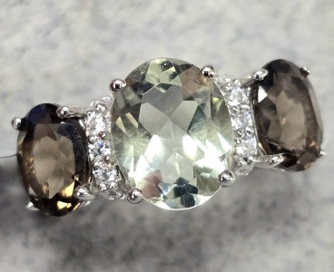 $200 Silver Green Amethyst & Smokey Quartz 2.15Ct 2.8G Ring