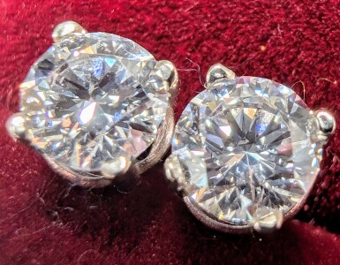 $1075 14K Lab Diamond 0.7Ct Earrings