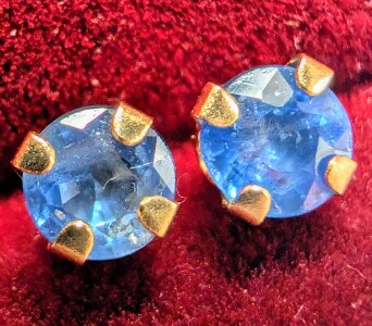 $240 10K Sapphire 0.4Ct Earrings