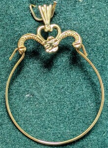 $360 10K 0.9G Charm Holder