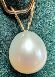 $140 14K Pearl Pendant