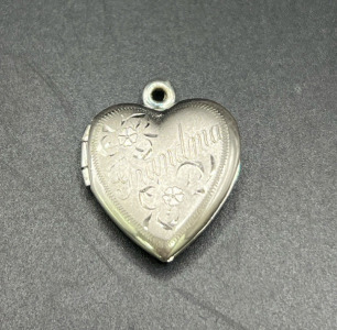 Vintage Etched 925 Heart Shape Locket Ladies Pendant Charm Engraved Grandma