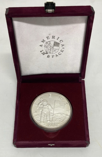 U.S. Philadelphia Mint &ldquo;1988 America In Space&rdquo; 12 Troy Ounce Silver Round