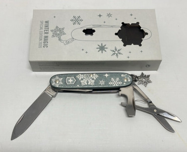 2020 Victorinox Model Winter Magic Special Edition Folding Knife (New In Original Box)