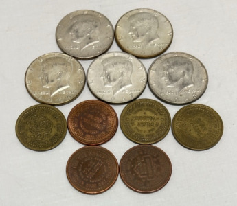 (5) Kennedy Half Dollars Dated 1964-1968, (6) Chuck E Cheese Tokens