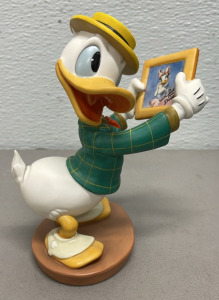 Walt Disney Classics Collection Donald Duck &ldquo;Mr. Duck Steps Out&rdquo; 7&rdquo; Tall Figurine In Original Box