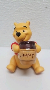 Walt Disney Collection- Winnie the Pooh and the Honey Tree "Time for Sonething Sweet" 1996 Membership Sculpture 4&rdquo; Tall Figurine In Original Box, and Packaging. COA Included