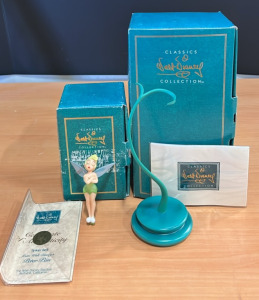 (1) Walt Disney Classics Collection Tinker Bell 1996 Special Edition Ornament (1) Walt Disney Classics Collection Ornament Stand