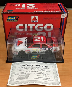 Revell Collections Micheal Waltrip 1997 Wood Brothers Classic- Citgo Ford Thunderbird 1:24 Diecast