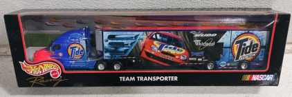 (1) Hot Wheels NASCAR Team Transporter - Tide Racing Team