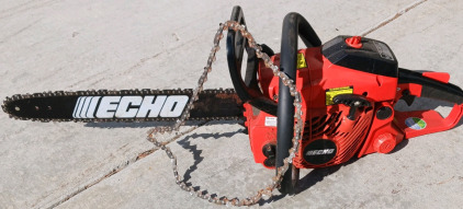 (1) Echo Chainsaw - CS-400<br/>