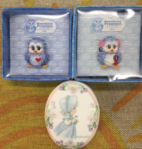 Precious Moments February Dish c.1999 (2) Sunshine Promises Owls