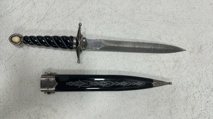 10&rdquo; Tomahawk Gothic Design Stainless Steel Damascus Dagger