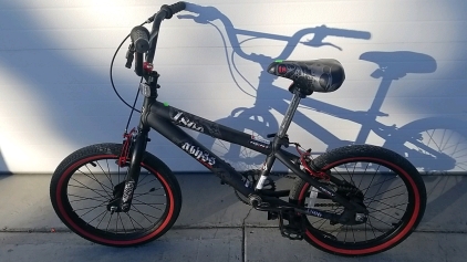 18" Kent Black and Red Bike
