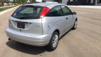 2005 FORD FOCUS - 5 SPEED MANUAL! - 7