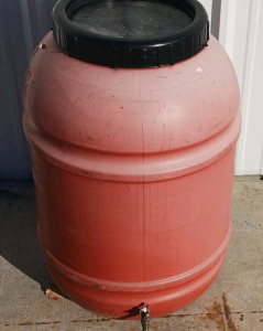 (1) 55-Gallon Plastic Barrel w/ Spigot - Made in Greece