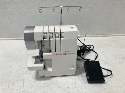 Singer ProFinish Sewing Machine w/ Booklet
