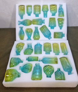 (1) Set Of (30) Mini Bud Vases, Yellow/ Green