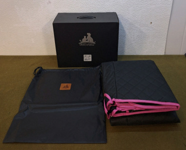 (1) FavPlanet Waterproof Dog Seat Cover, 55" x 60", Black/Pink