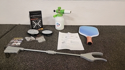 2 LED Round Work Lamps.. Foam Cannon.. Grabber Stick.. 1 PickelBall