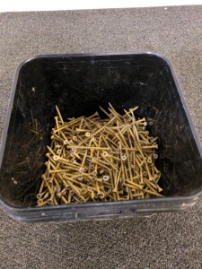 Bucket of Decking Star Bit Gold Screws