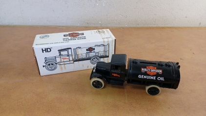 Ertl Harley Davidson 1931 Hawkeye Tanker Bank Collectible