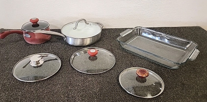 Anchor 4.8Qt Glass Baking Pan.. Sauce pan.. Deep Skillet... Random Glass Lids..