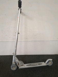 Razor scooter