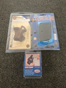 Pistol grips and a speed loader