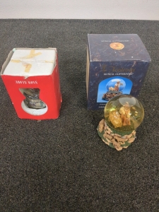 Religious snow globes